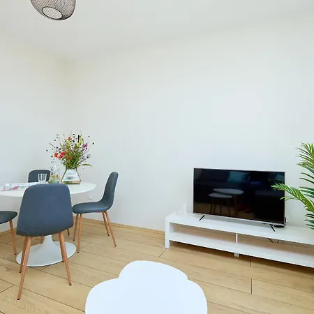 Apartment Evergreen Escape