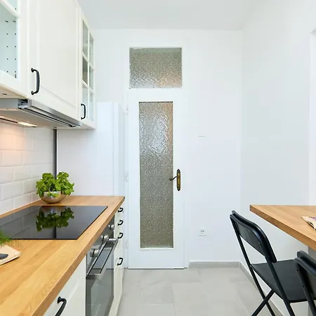 Apartment Evergreen Escape *